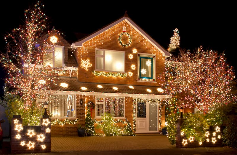 Holiday lighting